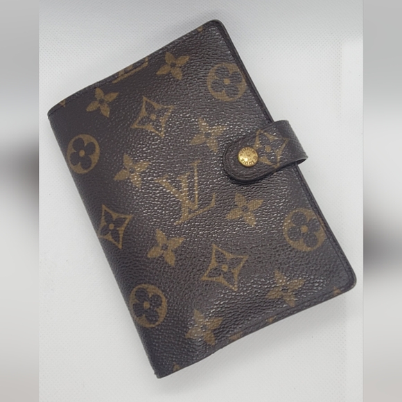 LOUIS VUITTON - Monogram Small Ring Agenda Cover - Picture 1 of 14